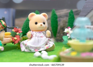 177 Sylvanian Families Images, Stock Photos & Vectors 