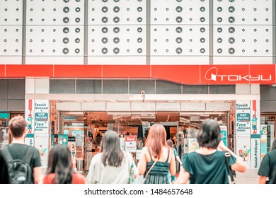 BANGKOK, THAILAND - August 20 ,2019:  Group Of People Walking To Tokyu Department Store At MBK Center.