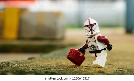 Mob overraskelse Afbestille Clone Trooper Images, Stock Photos & Vectors | Shutterstock