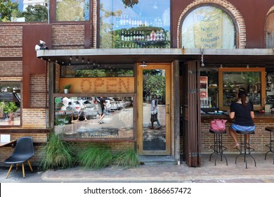 BANGKOK, THAILAND- DECEMBER 1, 2015: Exterior Architecture And Front Facade Design At 'UNFASHION CAFE' Local Coffee Shop Decorated In Industrial Loft Style