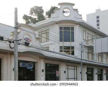 BANGKOK, THAILAND - DECEMBER 12, 2020: Exterior Building Of MRT Blue Line, Wat Mangkon Station In Bangkok Subway.