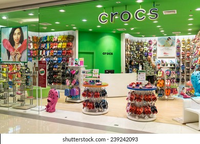 modern shoe store crocs