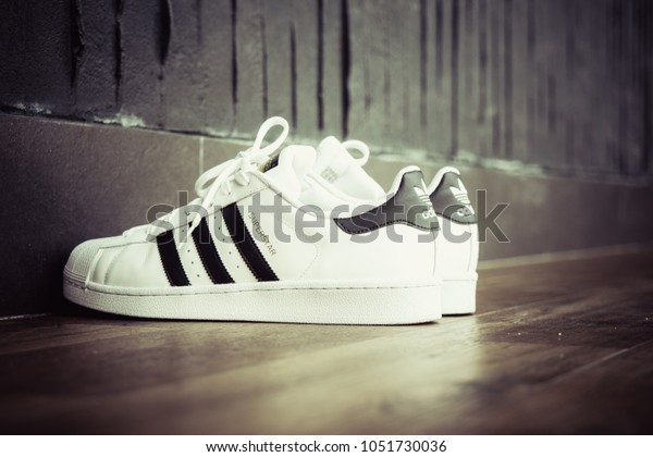 adidas superstar 21