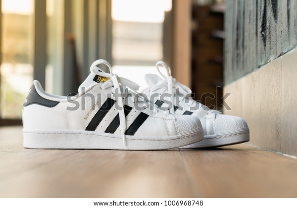 adidas superstar 21