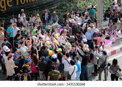 Bangkok, Thailand, December 22, 2013 : Mr. Abhisit Vejjajiva Democrat Party Leader Comes To Rally At Asoke Intersection, Sukhumvit Road In Bangkok, Thailand On December 22, 2013