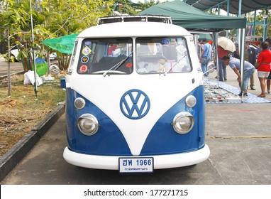 BANGKOK, THAILAND - FEBRUARY 15 : Volkswagen retro vintage car display in Siam VW festival 2014 on February 15, 2014 in Bangkok Thailand.