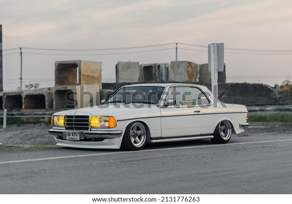 Details about Mercedes Benz W123 Cover A 1238210236 Plastic Fairing Details about Mercedes Benz W123 Cover A 1238210236 Plastic Fairing