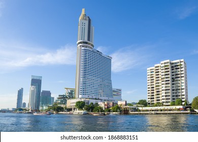 BANGKOK, THAILAND - JANUARY 01, 2019: View of the modern five star Millennium Hilton hotel on a sunny day - Shutterstock ID 1868883151