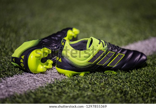 dybala boots 2019