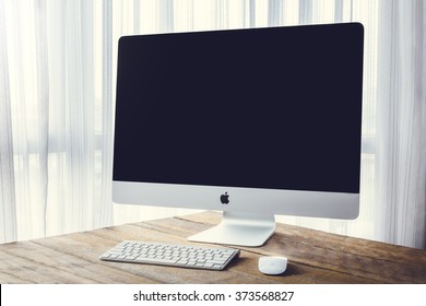 Bangkok, Thailand - January 24, 2016: Apple IMac Desktop Computer, Created By Apple Inc. Workspace Or Home Office At Bangkok, Huai Khwang, Thailand