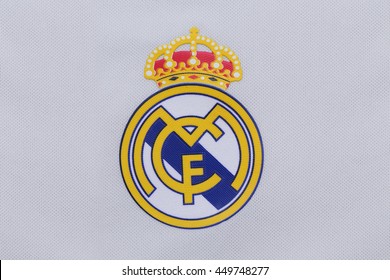 32+ Real Madrid Logo Hd Wallpaper GIF