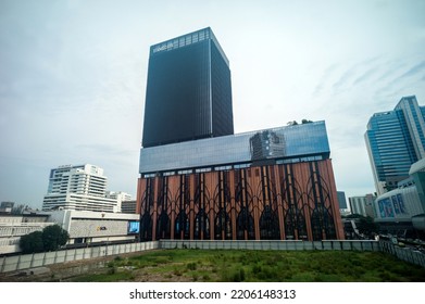 BANGKOK, THAILAND - JULY 17, 2022: Siamscape, Is A 25-story Green Building Mixed Use That Consists Of Area For Learning Experience, Education, Office Space And Retail Under Concept 