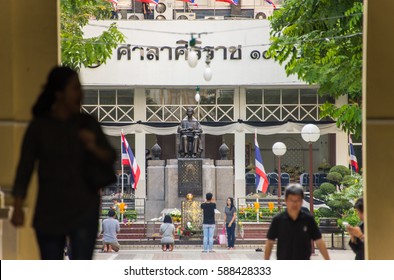 BANGKOK, THAILAND - July 2, 2016 - Monument Of Prince Mahidol Adulyadej At Siriraj Hospital In Bangkok, Thailand