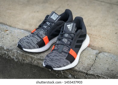 hybrid Polering Bemærk Adidas Running Images, Stock Photos & Vectors | Shutterstock