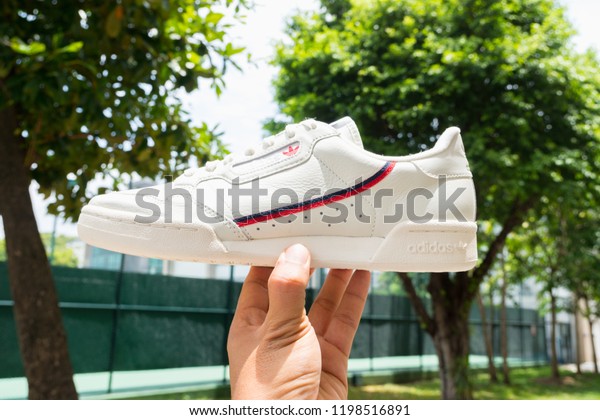 adidas continental 27