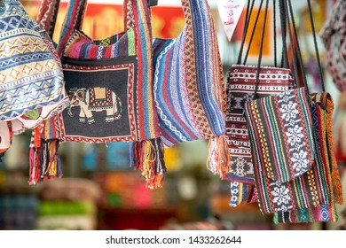 12,287 Bangkok souvenirs Images, Stock Photos & Vectors | Shutterstock