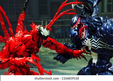 BANGKOK, THAILAND - June 2, 2018: Venom And Carnage Characters From Famous Marvel Comics Launched By Kaiyodo Toy Manufacturer