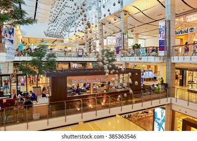 BANGKOK, THAILAND - JUNE 21, 2015: inside of shopping center. Shopping malls and department stores such as Siam Paragon, Central World Plaza, Emperium, Gaysorn become shopping Mecca for shopaholics