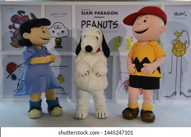 Bangkok, Thailand – June 21, 2019: Costume Of Snoopy, Charlie Brown And Lucy Van Pelt From Cartoon The Peanuts Movie By Charles M. Schulz At Siam Paragon Shopping Mall