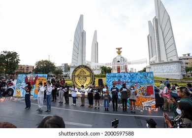 Bangkok, THAILAND - June 24, 2021: Protesters Leader Read The 1st Announcement Of The People's Party 1932 In Event The Memorial Siamese Revolution Of 1932 In The Dawn At Democracy Monument.