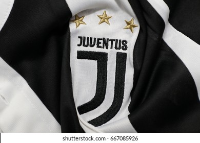 Imágenes Fotos De Stock Y Vectores Sobre Juventus Logo