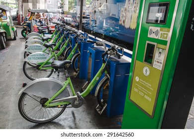 9,882 Bangkok Bicycle Images, Stock Photos & Vectors | Shutterstock