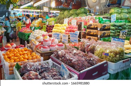 BANGKOK, THAILAND - MAR 7: Tropical Thai Fruits Stall At Local Food Market In Bangkok, Thailand On March 7, 2020. Bangkok Local Market Is One Of The Must-do Activities In Bangkok For Tourist.