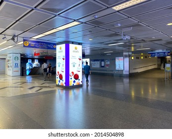 Bangkok, Thailand - March 28 2020: Empty MRT And BTS Inside The Passenger Train And Station. The Platform Were Left Empty Because Of The Covid 19 Lockdown Restriction In Bangkok, Thailand. 