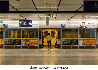 Bangkok Thailand March 29 2019 People Stock Photo 1354952108 Shutterstock Bangkok Thailand March 29 2019 People Stock Photo 1354952108 Shutterstock