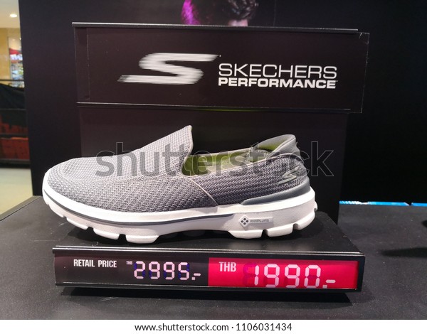 skechers trainers with memory foam