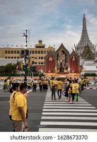 BANGKOK, THAILAND, MAY 4, 2019: Thai People Watch A Picture During The Coronation Of His Majesty King Maha Vajiralongkorn Bodindradebayavarangkun (King Rama X), Bangkok, Thailand