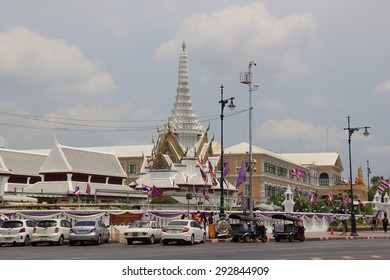 Bangkok, Thailand - May 8, 2015: Bangkok's City Pillar Shrine, One Of The Most Ancient And Sacred City Pillar Shrines, Was Built After The Establishment Of The Rattanakosin Kingdom.