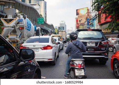 Bangkok, Thailand, Nov 11, 2019 - Pov Of Terrible Traffic Jam In Bangkok In The Evening