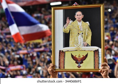 BANGKOK THAILAND NOV12 2015 :The King Of Thailand Supporters During During The Fifa World Cup Group F Qualifying Match Between Thailand And Chinese Taipei At Rajamangala Stadium In Thailand.