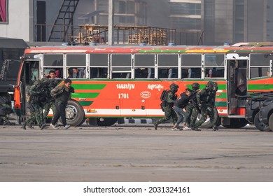 Bangkok, Thailand - November 18, 2019 : Demonstration Showcase The Capability Of The Royal Thai Armed Forces And Disaster Relief Agency At Defense And Security 2019 Impact Exhibition Center Thailand.