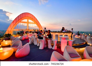 2,045 Rooftop bar bangkok Images, Stock Photos & Vectors | Shutterstock