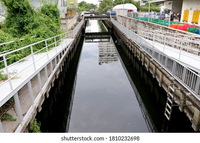 Bangkok, Thailand - Sep 7,2020 : Polluted Black Dirty Wastewater Canal In City Community Of Bangkok.