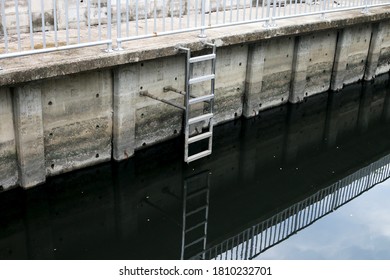 Bangkok, Thailand - Sep 7,2020 : Polluted Black Dirty Wastewater Canal In City Community Of Bangkok.