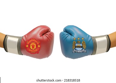 Manchester United Football Club Mini Boxing Gloves Show Your Colours 