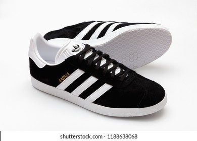 adidas shoes with logo