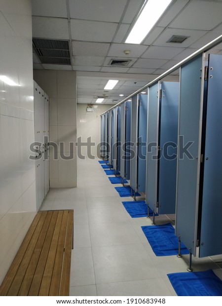 Bangkok Thailand,04Apl2021,The shower room was
divided into several A room to use for a refreshing and relaxing
shower room for those exercising in the gym Within the fitness
center or gym
