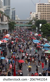 Bangkok, Thailand-31 Oct 2021: Thai Protesters On The Street Call For Reforms To Monarchy, Abolish Lèse-majesté Section 112 On  Ratchaprasong Intersection, Bangkok.