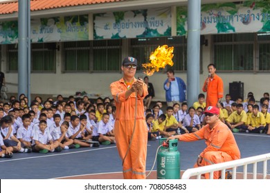 BANGKOK, THAILAND-AUGUST 18,2017: Many People Preparedness For Fire Drill And Training To Use A Fire Safety Tank In The School.