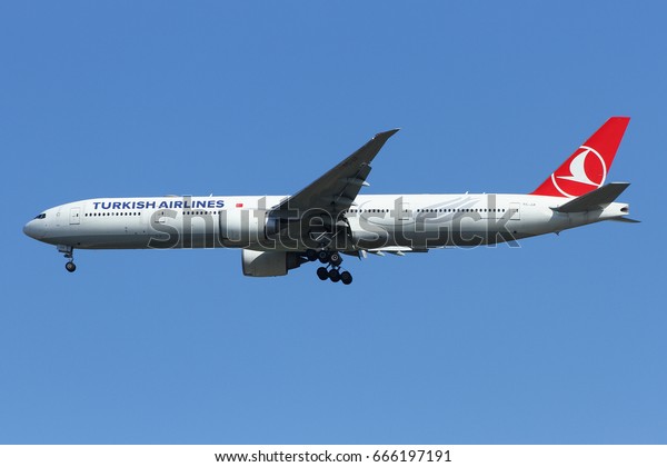 Bangkokthailand 21 Jan 16 Boeing 777300er Royalty Free Stock Image