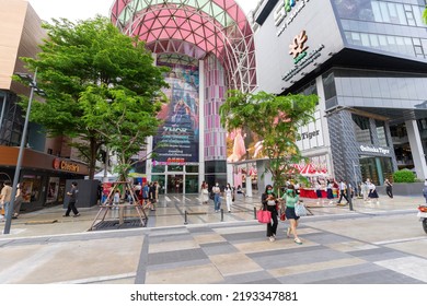 Bangkok,Thailand - July 7,2022 : People Cross Crosswalk Near Digital Gateway At Siam Square In Bangkok, Thailand. 