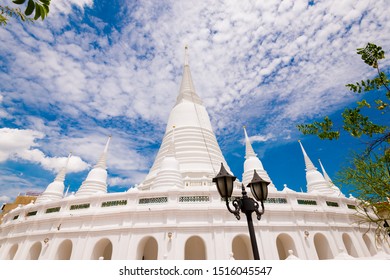 330 Wat Prayurawongsawas Images, Stock Photos & Vectors | Shutterstock