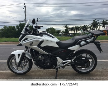 Honda Nc750x Images Stock Photos Vectors Shutterstock