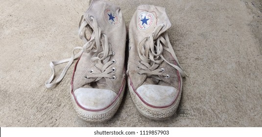 old white converse