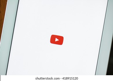 BANGKOK,THAILAND - Mar 11,2016: A Loading Screen Of YouTube App On IPhone And A Landing Page Of YouTube Website On IPad. YouTube Was Founded By Chad Hurley, Steve Chen And Jawed Karim.