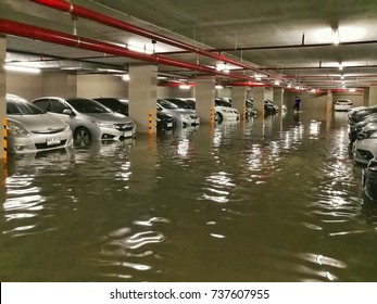 Bangkok,Thailand - October 14 ,2017 :   Flooding Car In  Basement Carpark At Condominium, Bangkok,Thailand